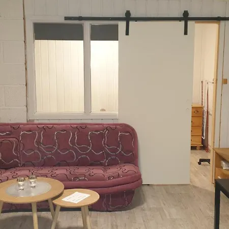 Apartment 5 *